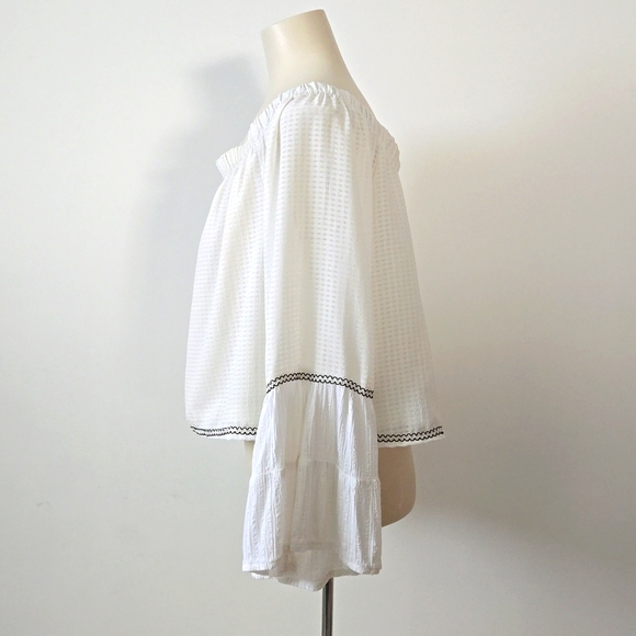 Refashioned Off-shoulder Boho Bell Sleeved Top (L/XL) - Picture 3 of 8